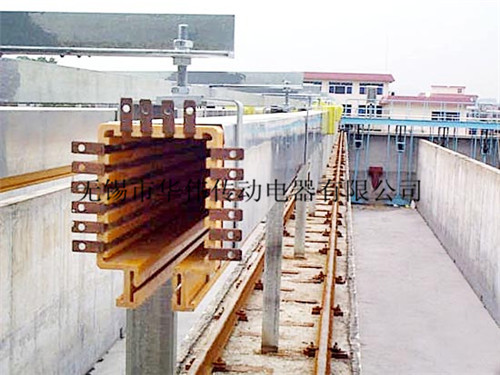 多極滑觸線.jpg 多極滑觸線.jpg